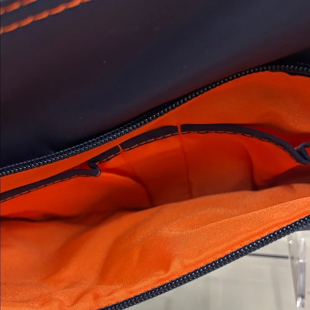 Tucano Lampo slim shoulder bag for iPads 13” MacBook pro air, Designed In Italy
